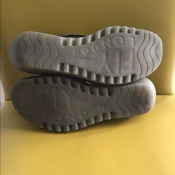 Fly London Leather Wedge Sandals - Women’s EU size 39 (US 8.5-9) - Picture 7 of 7